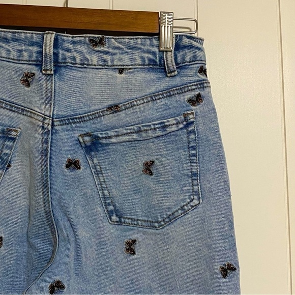 MATERIAL Girl Butterfly Embroidered Distressed Jeans size 5 - Picture 7 of 11